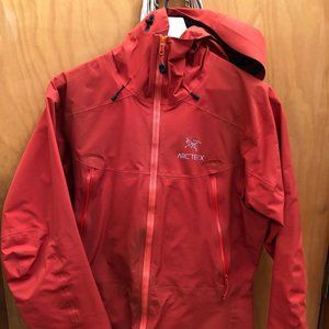 Arc'teryx Beta LT men's small hardshell